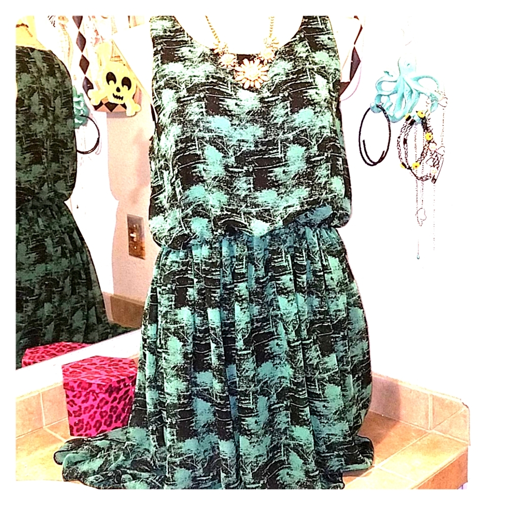Soprano green & black punk rock dress L sleeveless